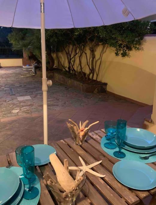 Raffinata Taverna Con Camino Cala Liberotto Extérieur photo